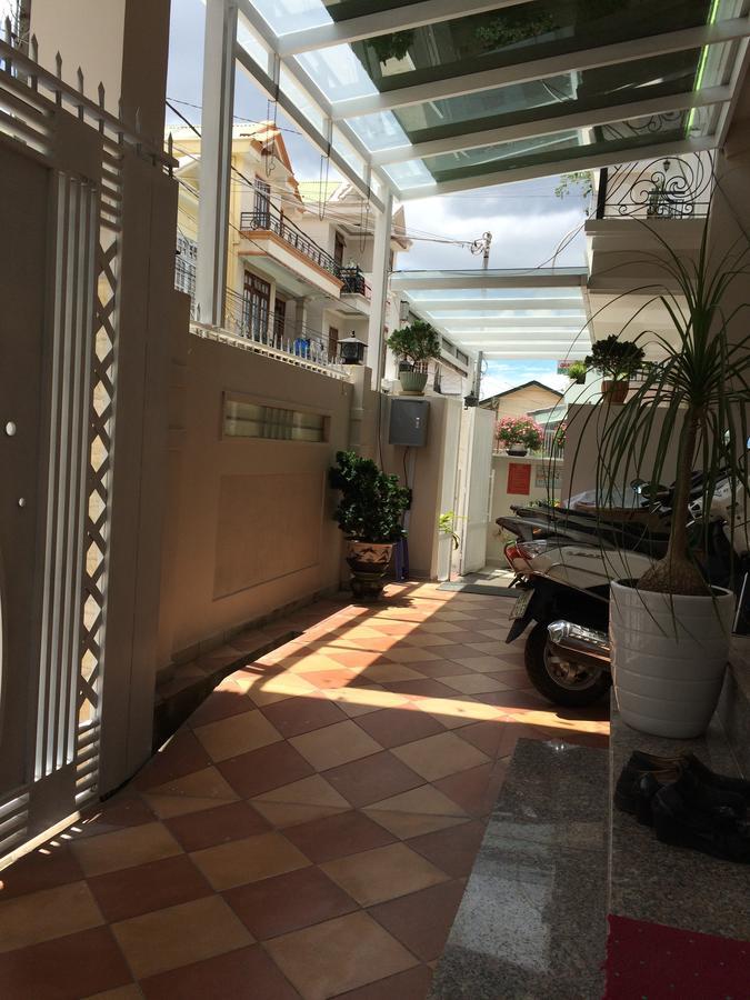 Hostel Phuong Nga Da Lat Buitenkant foto